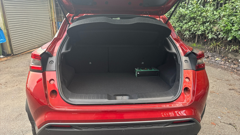 Nissan Juke 1.0 DiG-T 114 Tekna 5dr Petrol Hatchback